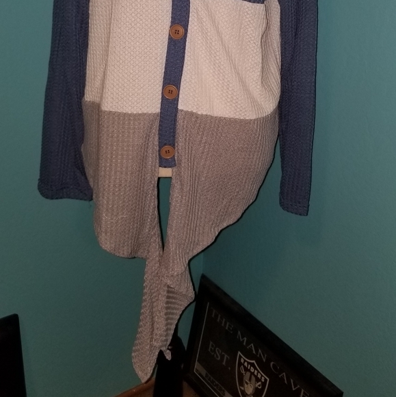 #7 ๐๏ธ๐๏ธ KNITTED LONG SLEEVED TIE FRONT SWEATE - Picture 2 of 6